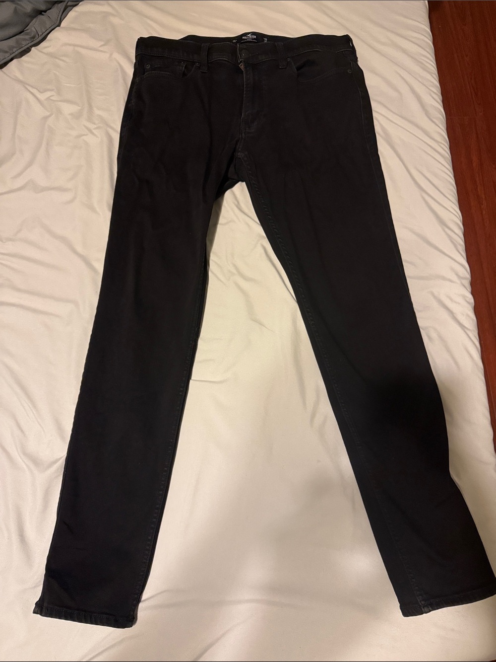 Hollister Black Skinny Jeans - Sleek Stretch Denim